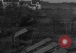 Standbild 18 Field Artillery Mosbach Deutschland, 1944, aus Sekunde 45 historischem Filmmaterial Videoclip 65675044488