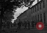 Standbild USA Soldaten Frankreich, 1944, aus Sekunde 37 historischem Filmmaterial Videoclip 65675044490