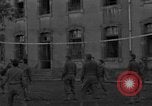 Standbild USA Soldaten Frankreich, 1944, aus Sekunde 40 historischem Filmmaterial Videoclip 65675044490