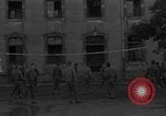 Standbild USA Soldaten Frankreich, 1944, aus Sekunde 56 historischem Filmmaterial Videoclip 65675044490