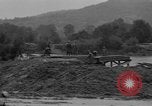Standbild USA Soldaten Arnaville Frankreich, 1944, aus Sekunde 4 historischem Filmmaterial Videoclip 65675044491