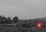 Standbild USA Soldaten Arnaville Frankreich, 1944, aus Sekunde 16 historischem Filmmaterial Videoclip 65675044491