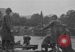Standbild USA Soldaten Arnaville Frankreich, 1944, aus Sekunde 26 historischem Filmmaterial Videoclip 65675044491