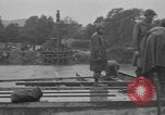Standbild USA Soldaten Arnaville Frankreich, 1944, aus Sekunde 28 historischem Filmmaterial Videoclip 65675044491