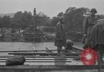 Standbild USA Soldaten Arnaville Frankreich, 1944, aus Sekunde 29 historischem Filmmaterial Videoclip 65675044491