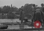 Standbild USA Soldaten Arnaville Frankreich, 1944, aus Sekunde 31 historischem Filmmaterial Videoclip 65675044491