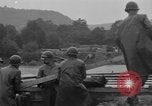 Standbild USA Soldaten Arnaville Frankreich, 1944, aus Sekunde 38 historischem Filmmaterial Videoclip 65675044491