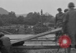 Standbild USA Soldaten Arnaville Frankreich, 1944, aus Sekunde 41 historischem Filmmaterial Videoclip 65675044491
