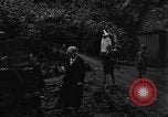 Standbild Vereinigten Staaten militärische Beamte Monschau Deutschland, 1944, aus Sekunde 26 historischem Filmmaterial Videoclip 65675044495