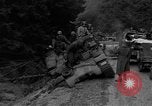 Standbild USA Soldaten Hurtgen Deutschland, 1944, aus Sekunde 24 historischem Filmmaterial Videoclip 65675044496