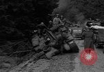 Standbild USA Soldaten Hurtgen Deutschland, 1944, aus Sekunde 25 historischem Filmmaterial Videoclip 65675044496