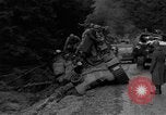 Standbild USA Soldaten Hurtgen Deutschland, 1944, aus Sekunde 29 historischem Filmmaterial Videoclip 65675044496