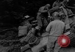 Standbild USA Soldaten Hurtgen Deutschland, 1944, aus Sekunde 32 historischem Filmmaterial Videoclip 65675044496