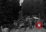 Standbild USA Soldaten Hurtgen Deutschland, 1944, aus Sekunde 43 historischem Filmmaterial Videoclip 65675044496