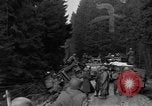 Standbild USA Soldaten Hurtgen Deutschland, 1944, aus Sekunde 47 historischem Filmmaterial Videoclip 65675044496