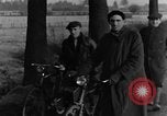 Immagine di Civili belga Belgio, 1944, secondo 47 filmato di repertorio 65675044505