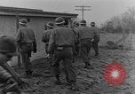 Standbild Ausführung von deutschen Spionen Belgien, 1944, aus Sekunde 17 historischem Filmmaterial Videoclip 65675044510