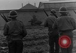 Standbild Ausführung von deutschen Spionen Belgien, 1944, aus Sekunde 31 historischem Filmmaterial Videoclip 65675044510