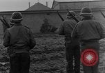 Standbild Ausführung von deutschen Spionen Belgien, 1944, aus Sekunde 33 historischem Filmmaterial Videoclip 65675044510