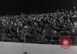 Standbild Soldaten jubeln Marseille Frankreich, 1945, aus Sekunde 54 historischem Filmmaterial Videoclip 65675044512