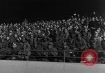 Standbild Soldaten jubeln Marseille Frankreich, 1945, aus Sekunde 60 historischem Filmmaterial Videoclip 65675044512