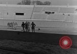 Standbild Soldaten als Publikum Marseille Frankreich, 1945, aus Sekunde 8 historischem Filmmaterial Videoclip 65675044514
