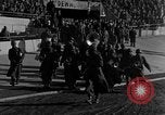 Standbild Soldaten als Publikum Marseille Frankreich, 1945, aus Sekunde 20 historischem Filmmaterial Videoclip 65675044514