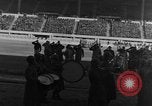 Standbild Soldaten als Publikum Marseille Frankreich, 1945, aus Sekunde 50 historischem Filmmaterial Videoclip 65675044514