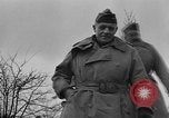 Standbild Generalleutnant Lucian K Truscott Jr Italien, 1944, aus Sekunde 45 historischem Filmmaterial Videoclip 65675044518