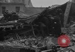 Standbild V-2 Rakete Streik in Antwerpen Belgien, 1944, aus Sekunde 9 historischem Filmmaterial Videoclip 65675044522