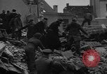 Standbild V-2 Rakete Streik in Antwerpen Belgien, 1944, aus Sekunde 12 historischem Filmmaterial Videoclip 65675044522