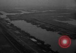 Standbild V-2 Rakete Streik in Antwerpen Belgien, 1944, aus Sekunde 18 historischem Filmmaterial Videoclip 65675044522