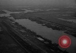 Standbild V-2 Rakete Streik in Antwerpen Belgien, 1944, aus Sekunde 19 historischem Filmmaterial Videoclip 65675044522