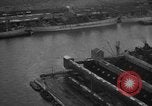 Standbild V-2 Rakete Streik in Antwerpen Belgien, 1944, aus Sekunde 34 historischem Filmmaterial Videoclip 65675044522