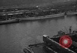 Standbild V-2 Rakete Streik in Antwerpen Belgien, 1944, aus Sekunde 35 historischem Filmmaterial Videoclip 65675044522
