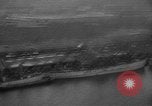 Standbild V-2 Rakete Streik in Antwerpen Belgien, 1944, aus Sekunde 37 historischem Filmmaterial Videoclip 65675044522