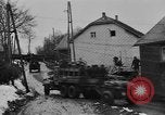 Standbild V-2 Rakete Streik in Antwerpen Belgien, 1944, aus Sekunde 53 historischem Filmmaterial Videoclip 65675044522