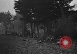 Standbild American 30 Infanterie Division setzt Verteidigung in Holz Stavelot Belgien, 1944, aus Sekunde 5 historischem Filmmaterial Videoclip 65675044524