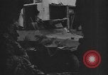 Standbild American 30 Infanterie Division setzt Verteidigung in Holz Stavelot Belgien, 1944, aus Sekunde 37 historischem Filmmaterial Videoclip 65675044524
