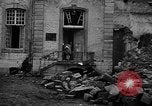 Standbild American 30 Infanterie Division setzt Verteidigung in Holz Stavelot Belgien, 1944, aus Sekunde 54 historischem Filmmaterial Videoclip 65675044524