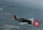Standbild P-51 England, 1945, aus Sekunde 8 historischem Filmmaterial Videoclip 65675044535