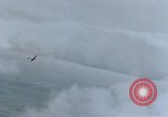 Standbild P-51 England, 1945, aus Sekunde 18 historischem Filmmaterial Videoclip 65675044535
