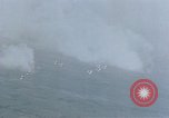 Standbild P-51 England, 1945, aus Sekunde 28 historischem Filmmaterial Videoclip 65675044535