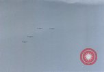 Standbild P-51 England, 1945, aus Sekunde 42 historischem Filmmaterial Videoclip 65675044535