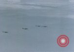 Standbild P-51 England, 1945, aus Sekunde 59 historischem Filmmaterial Videoclip 65675044535