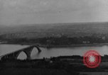 Standbild DIE US-Armee kämpft in Brest Frankreich gegen die Deutschen Brest Frankreich, 1944, aus Sekunde 47 historischem Filmmaterial Videoclip 65675044537