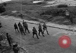 Standbild deutschen Kapitulation Beaugency Frankreich, 1944, aus Sekunde 13 historischem Filmmaterial Videoclip 65675044538