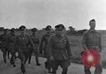 Standbild deutschen Kapitulation Beaugency Frankreich, 1944, aus Sekunde 17 historischem Filmmaterial Videoclip 65675044538