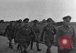Standbild deutschen Kapitulation Beaugency Frankreich, 1944, aus Sekunde 18 historischem Filmmaterial Videoclip 65675044538