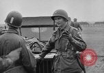 Immagine di Ottantaduesima Airborne Division Paesi Bassi, 1944, secondo 19 filmato di repertorio 65675044543